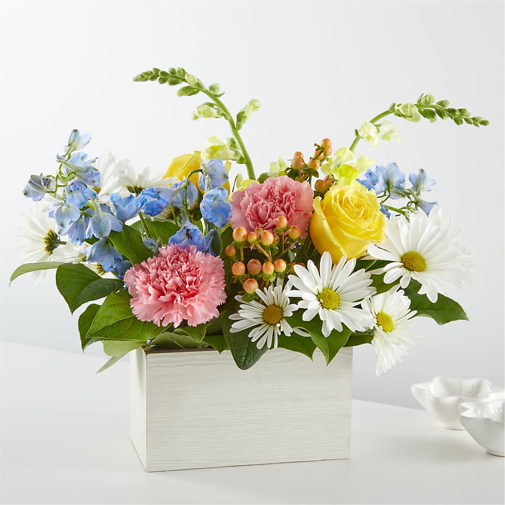 Sun Salutation Box Bouquet – SKIPS FLORIST & GIFTS, Toms River NJ