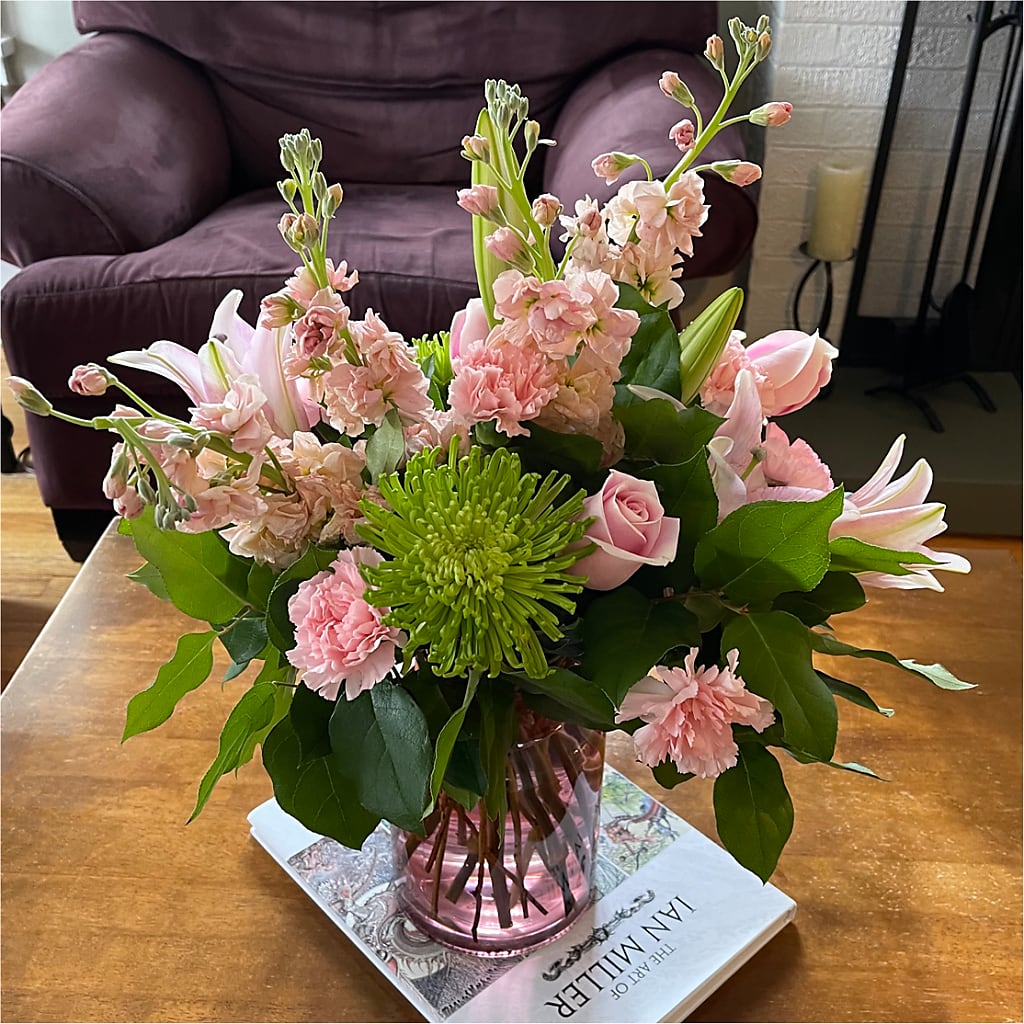 Pretty in Pink Bouquet – SKIPS FLORIST & GIFTS, Toms River NJ