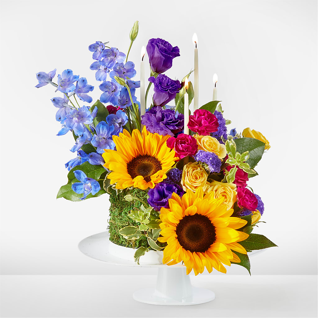 Star of the Day Floral Cake – SKIPS FLORIST & GIFTS, Toms River NJ
