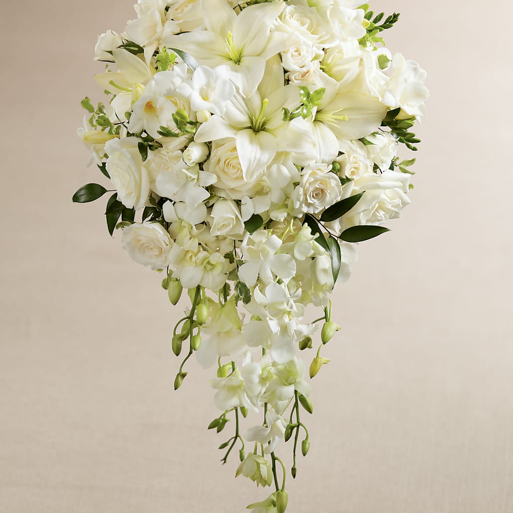 White Wonders Bouquet – SKIPS FLORIST & GIFTS, Toms River NJ