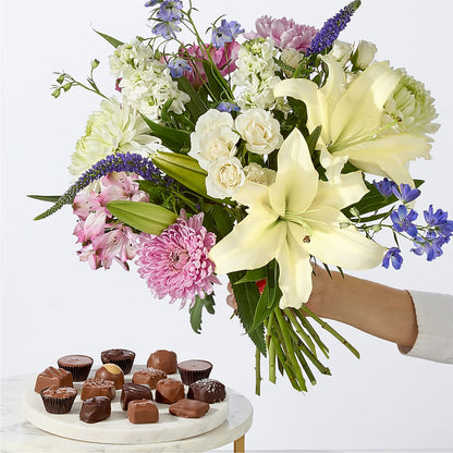Winter Celebration Bouquet – SKIPS FLORIST & GIFTS, Toms River NJ