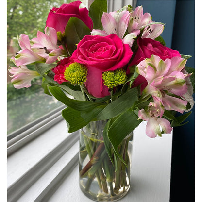 Sweet & Pretty Bouquet – SKIPS FLORIST & GIFTS, Toms River NJ