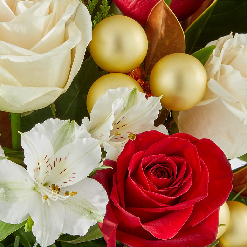 Joy & Jolly Bouquet – SKIPS FLORIST & GIFTS, Toms River NJ