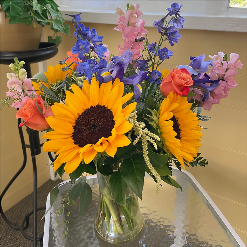 Rays of Life Bouquet – SKIPS FLORIST & GIFTS, Toms River NJ