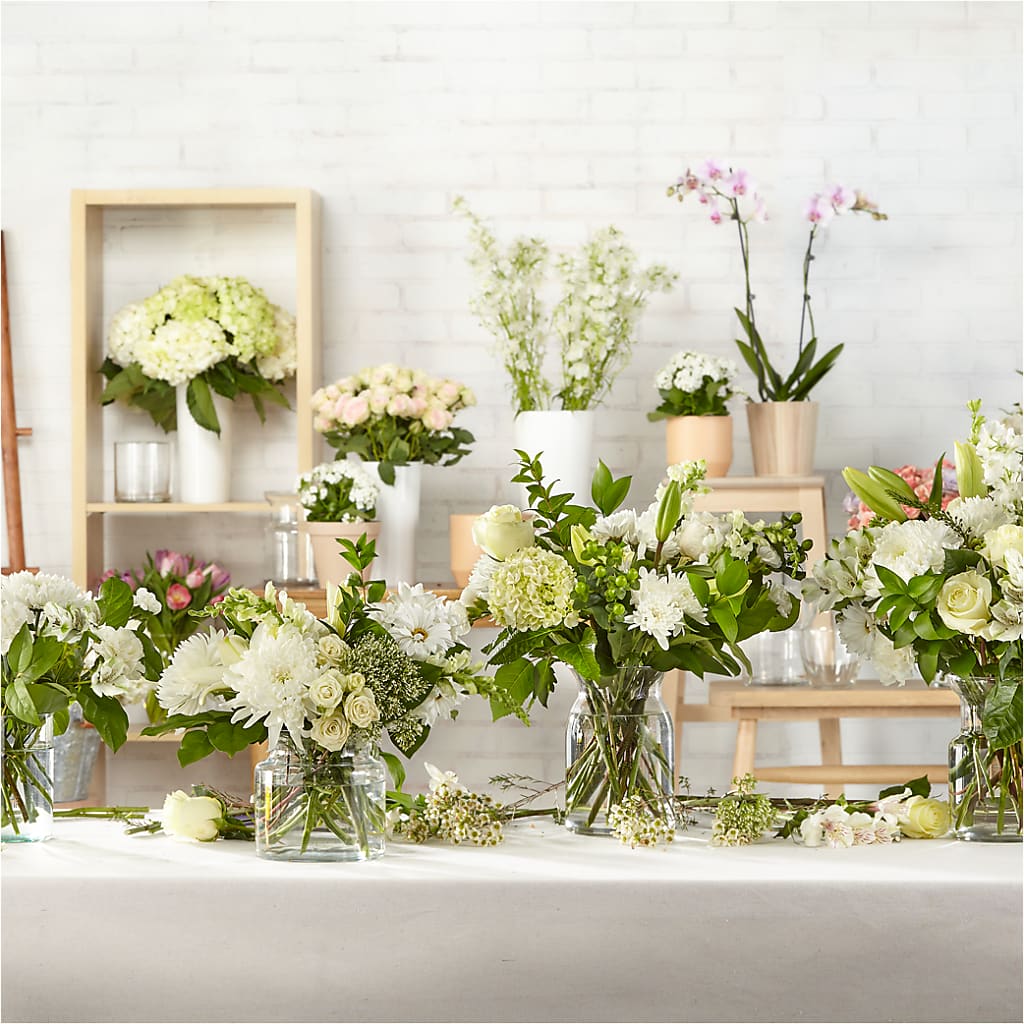 Classic Ivory – A Florist Original – SKIPS FLORIST & GIFTS, Toms River NJ