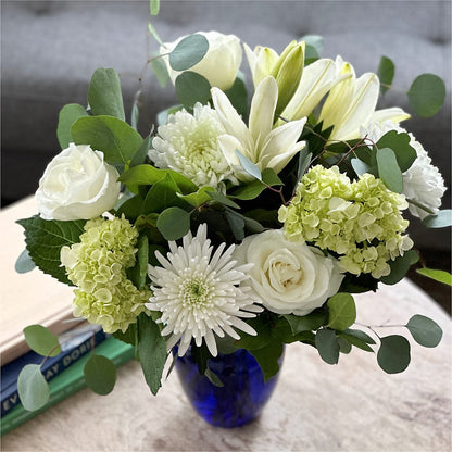 Snowy Dreams Bouquet – SKIPS FLORIST & GIFTS, Toms River NJ