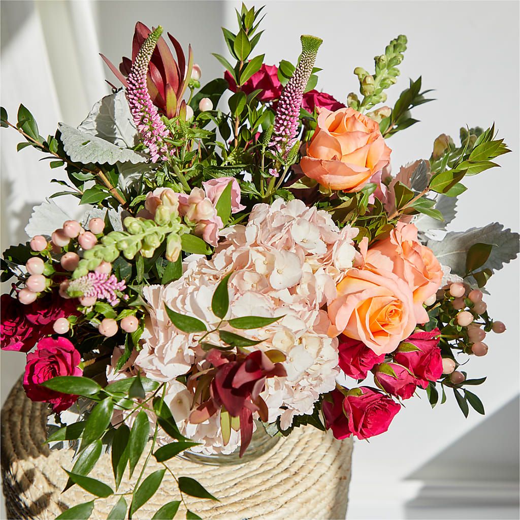 Glitz & Glam Bouquet – SKIPS FLORIST & GIFTS, Toms River NJ